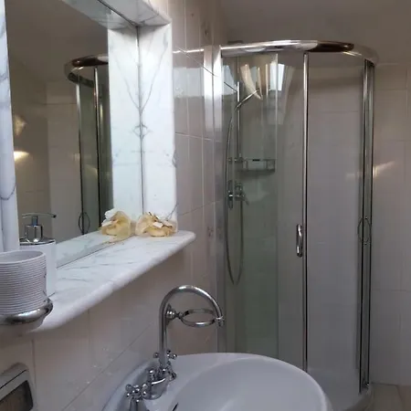 Splendida E Incantevole Casa A Due Passi Dal Mare Βιαρέτζιο