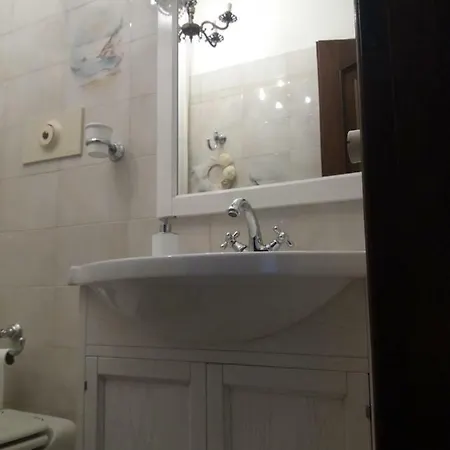 Splendida E Incantevole Casa A Due Passi Dal Mare * Βιαρέτζιο